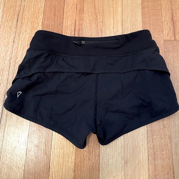 lululemon athletica Pants - LULULEMON - IVVIVA BLACK SPEEDUPS